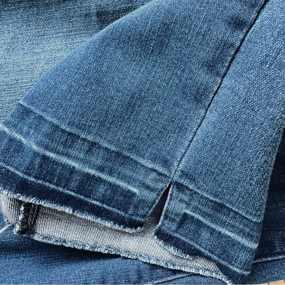 Democracy “Ab” Technology Cropped Jeans – Size 10 - Picture 6 of 9